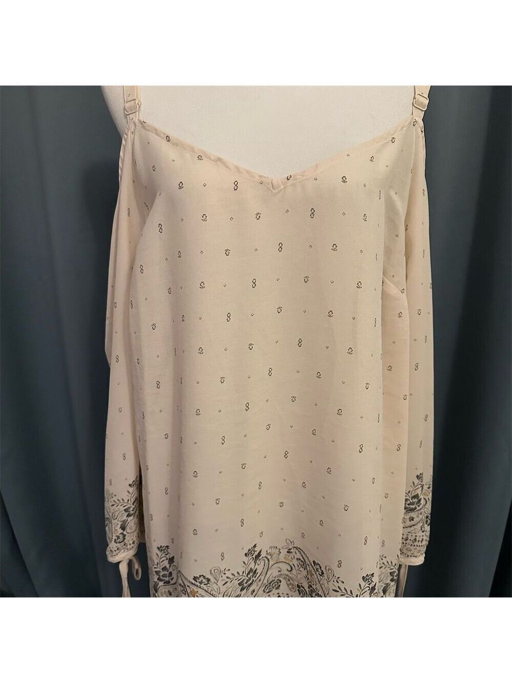 Torrid Women's Beige Paisley Cold Shoulder Blouse Size 2